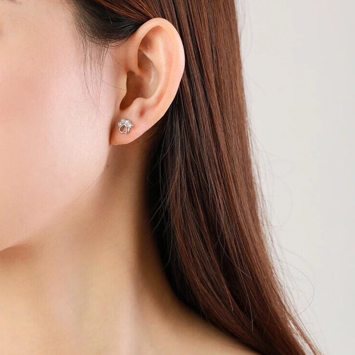 Paw Stud Earrings in Sterling Silver – With Sparkling Zirconia 3