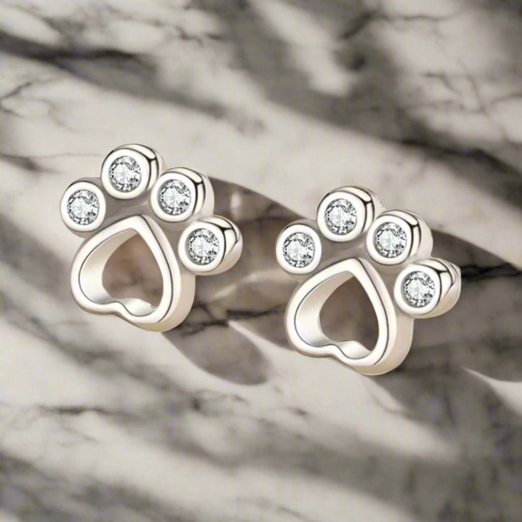 Paw Stud Earrings in Sterling Silver – With Sparkling Zirconia 1