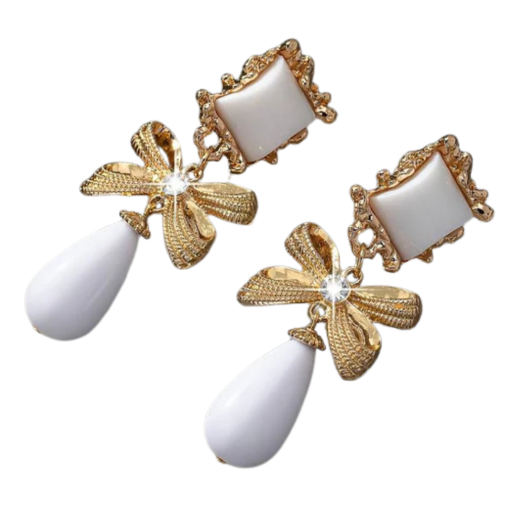 Alenya – Vintage-Ohrringe in Weiß & Gold