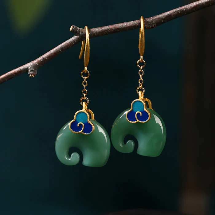 Vintage Green Elephant Earrings 1